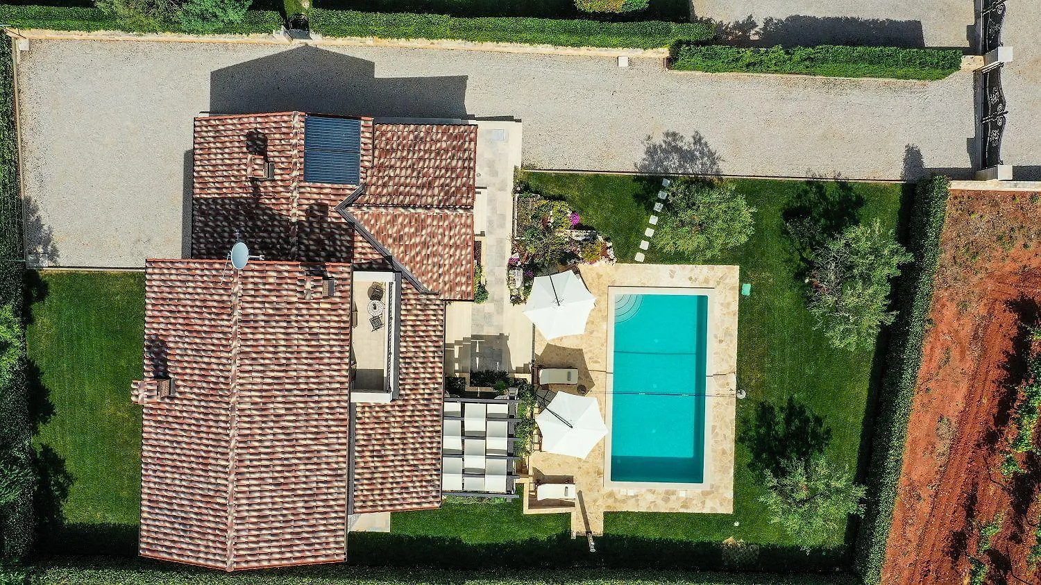 Atemberaubende Finca Mit Bikes, Salzwasserpool, Meerblick, Spielplatz, Lounge-Bereich Kaštelir Hébergement de vacances